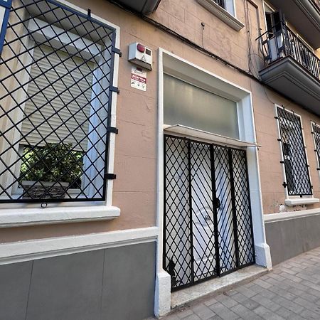 Pamis Apartament Sants, Barcelona Exterior photo