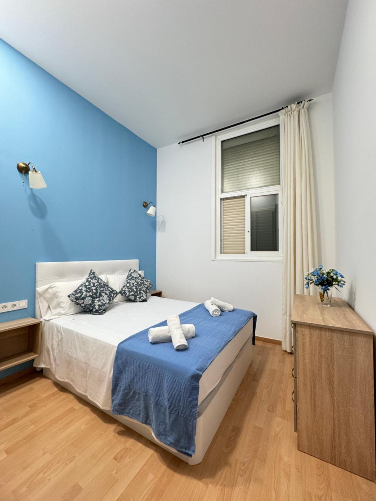Pamis Apartament Sants, Barcelona Exterior photo